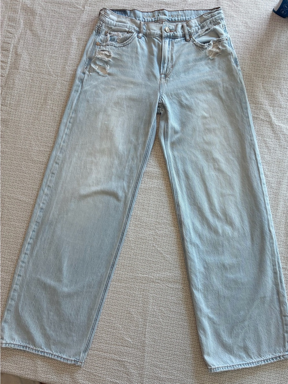 American Eagle Outfitters Light Blue Straight Leg Jeans
